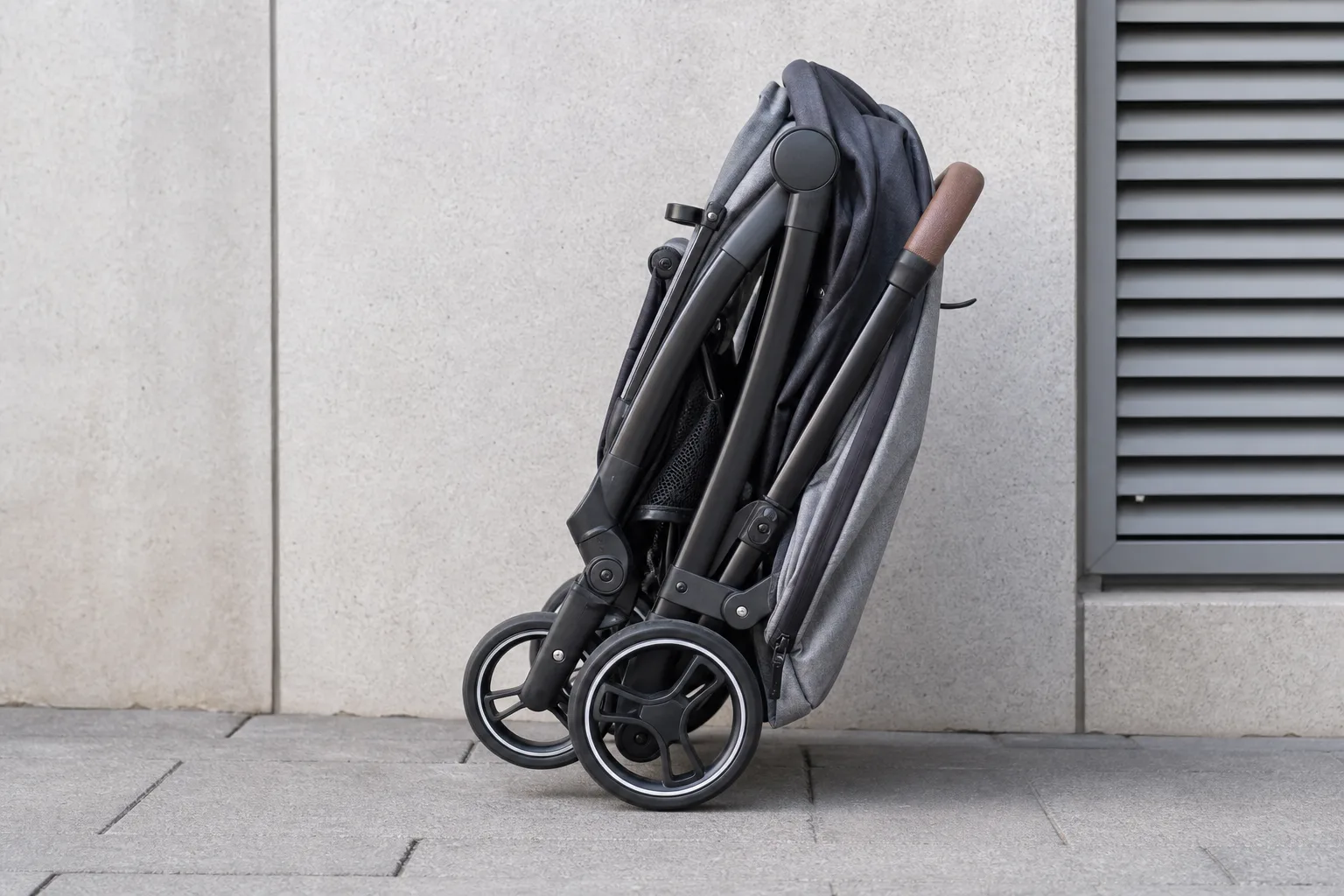 Leichte Kinderwagen kaufen: Der Ratgeber fuer Eltern, die viel unterwegs sind